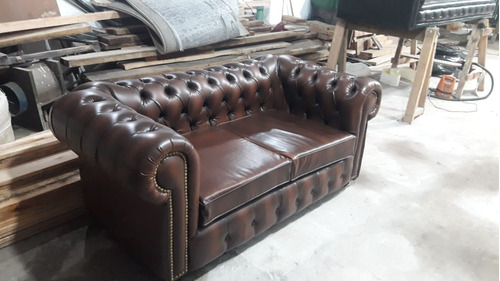 Sillón Chesterfield Eduardo V Dos Cuerpos Ecocuero