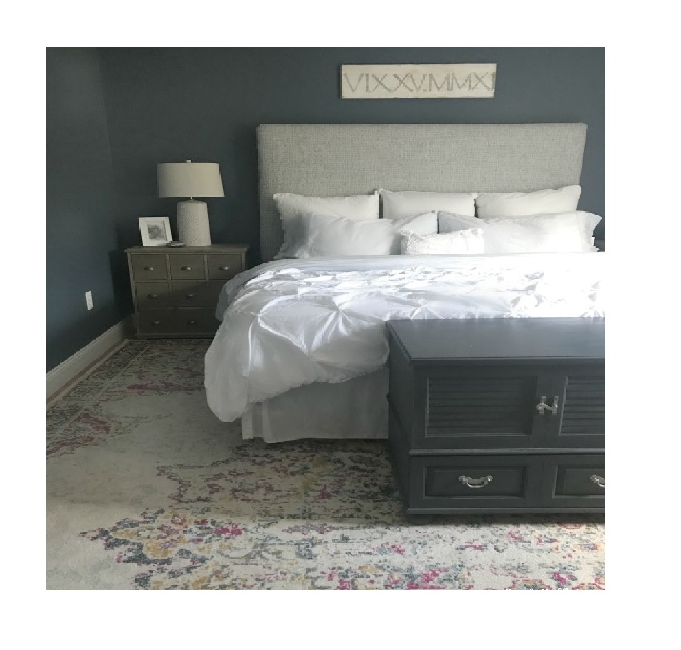 	Conjunto de jardín 5 plazas de poliéster gris/negro ROVIGO